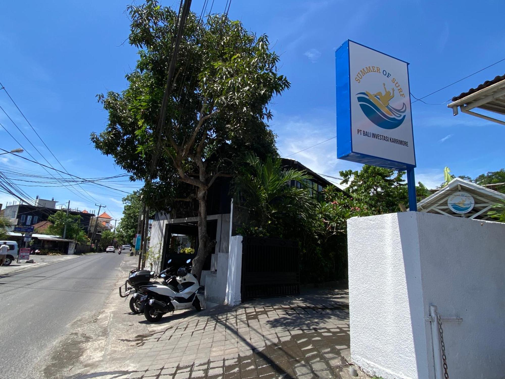 Summer Of Surf Hostel Uluwatu 乌干沙 外观 照片