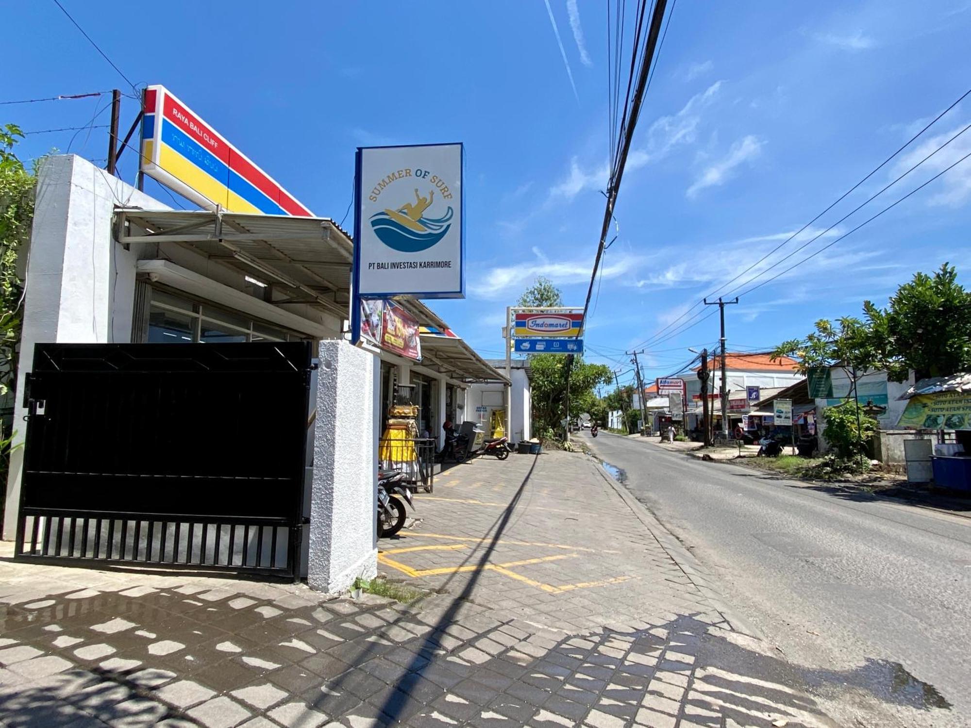 Summer Of Surf Hostel Uluwatu 乌干沙 外观 照片
