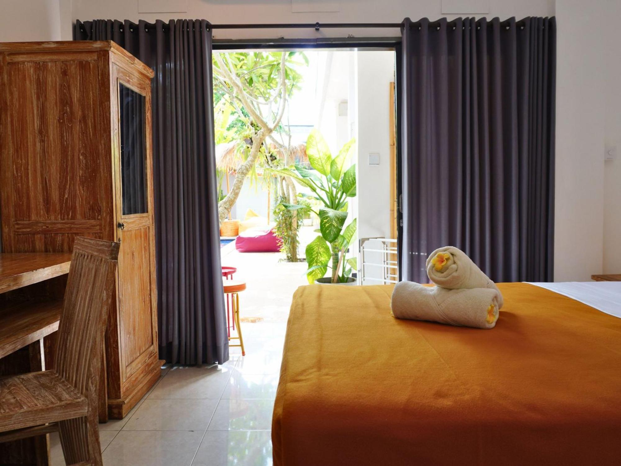 Summer Of Surf Hostel Uluwatu 乌干沙 外观 照片