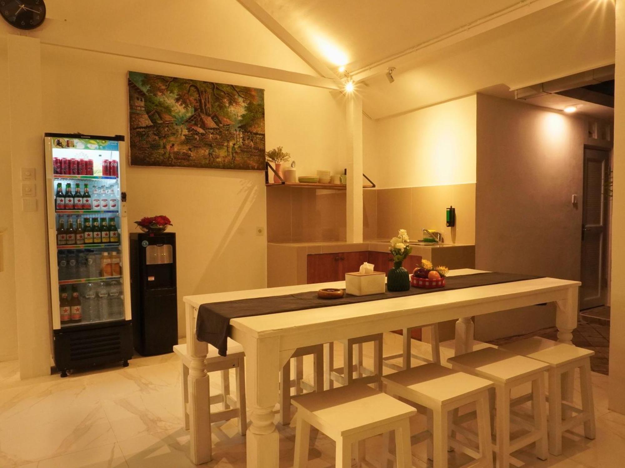 Summer Of Surf Hostel Uluwatu 乌干沙 外观 照片