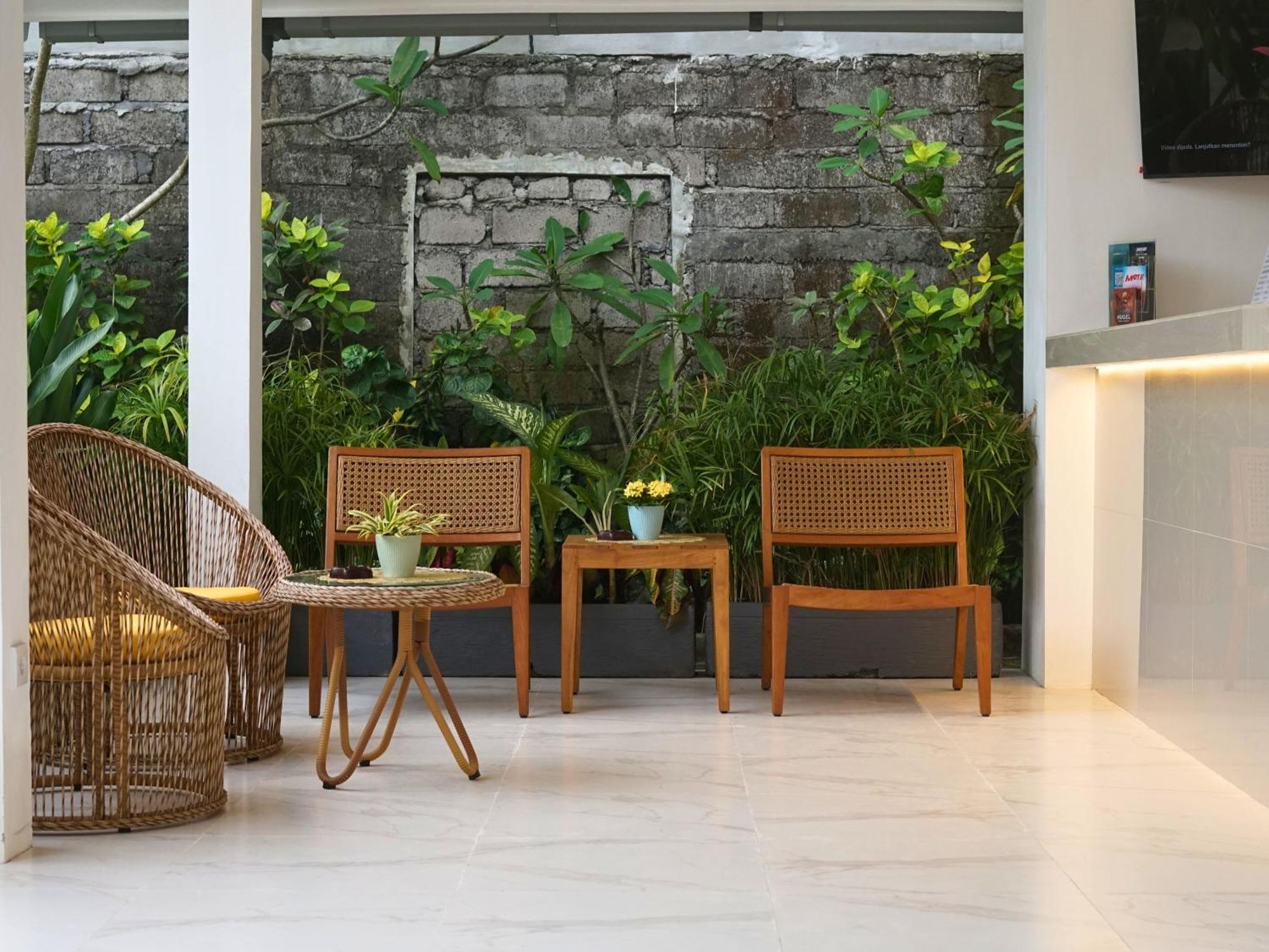 Summer Of Surf Hostel Uluwatu 乌干沙 外观 照片