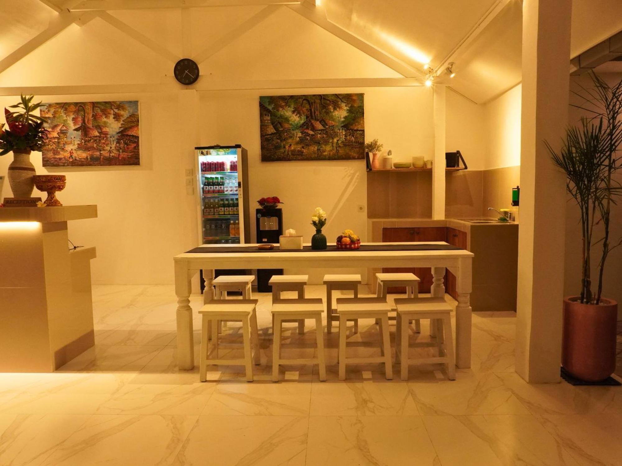 Summer Of Surf Hostel Uluwatu 乌干沙 外观 照片